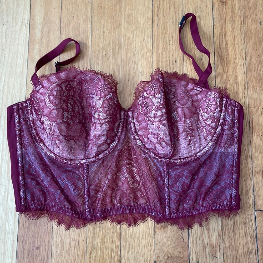 Maroon Victoria Secrets Corset • Size 36DD